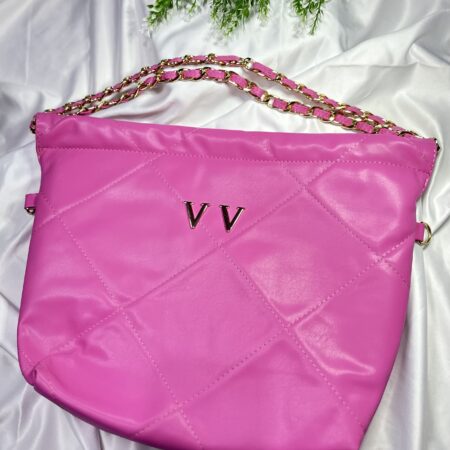 Dupe R Barbie  Chanel
